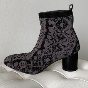 Sanctuary Rhythm Printed Knit Sock Booties